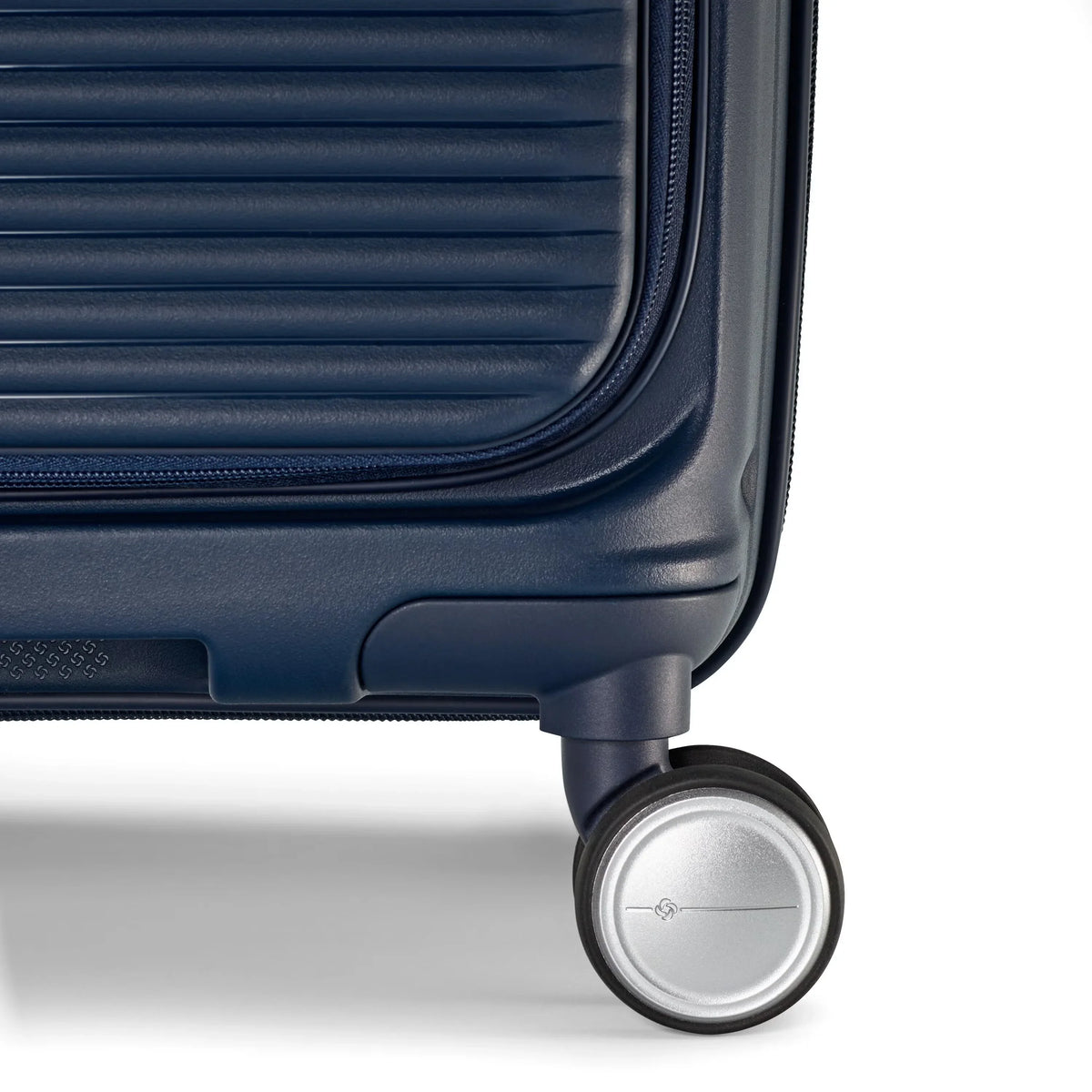 Paralux Carry-On Spinner