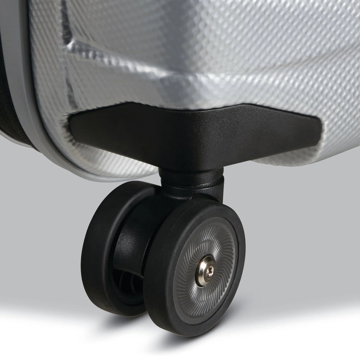 Proxis Global Carry-On Spinner