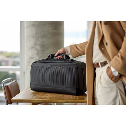 Silhouette 18 Travel Duffel