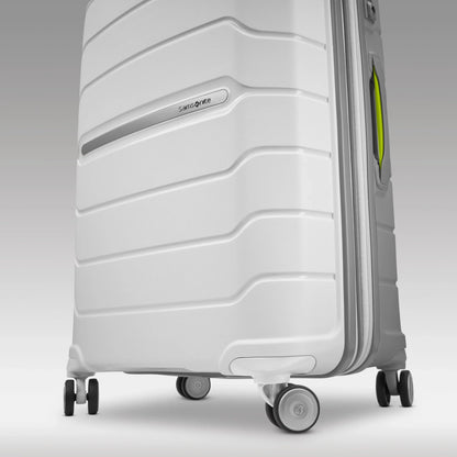 Freeform Carry-On Spinner